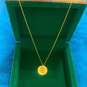 Beautiful gold Leo necklace